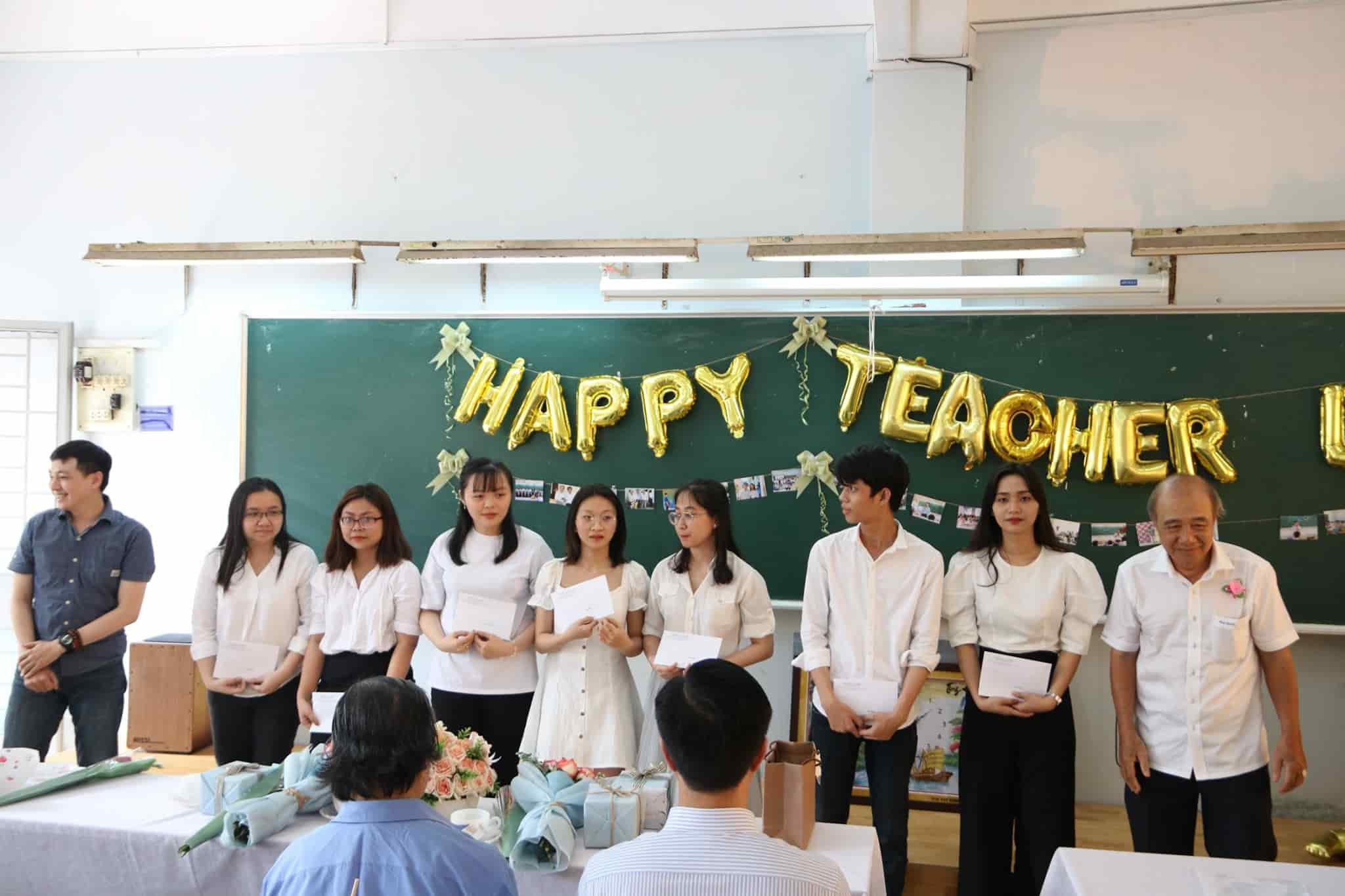 Thông báo xét học bổng Vật lý Tin học năm 2025