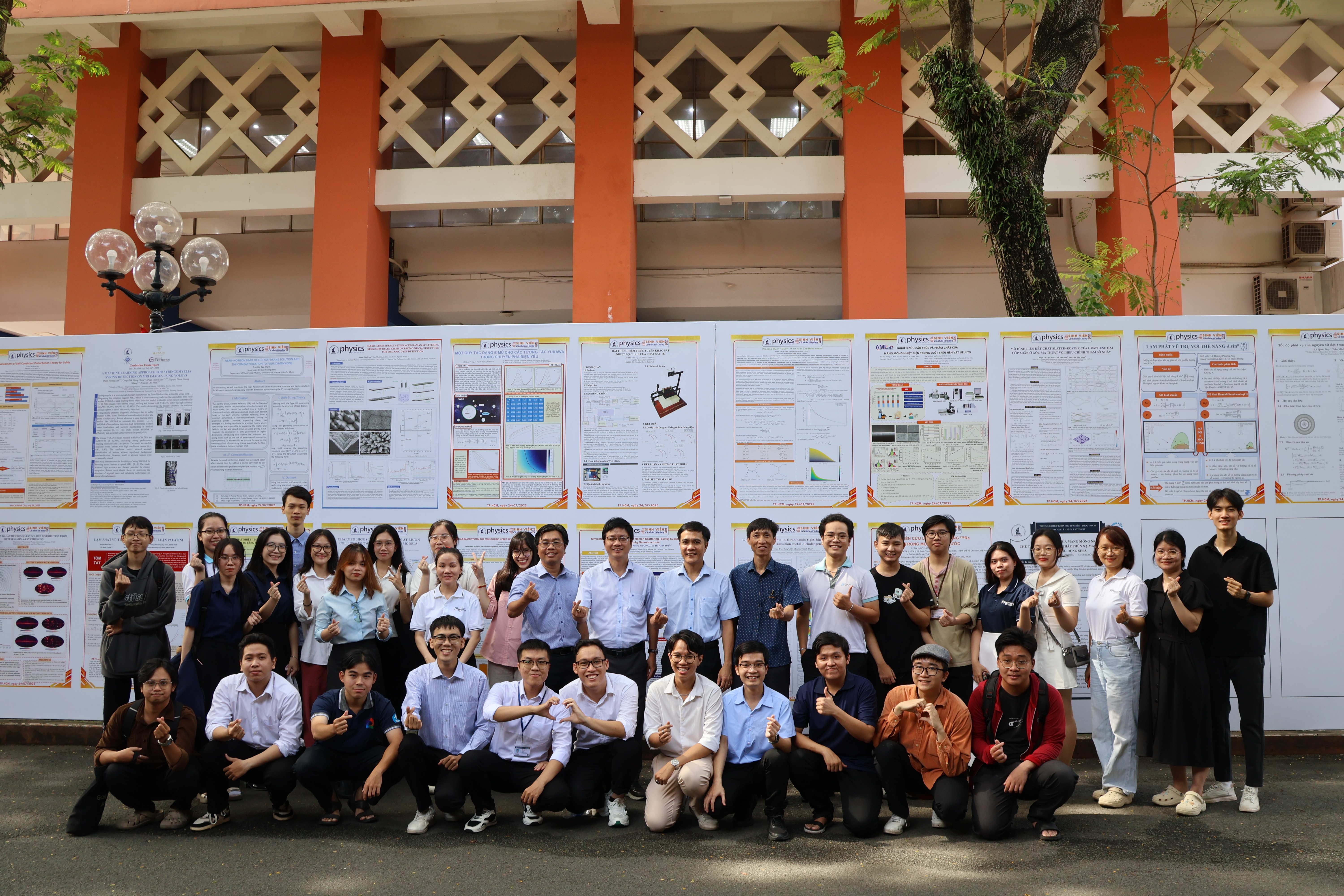 Hội nghị khoa học Sinh viên Cử nhân tài năng ngành Vật lý học 2025 – Khép lại những dấu ấn học thuật đáng nhớ