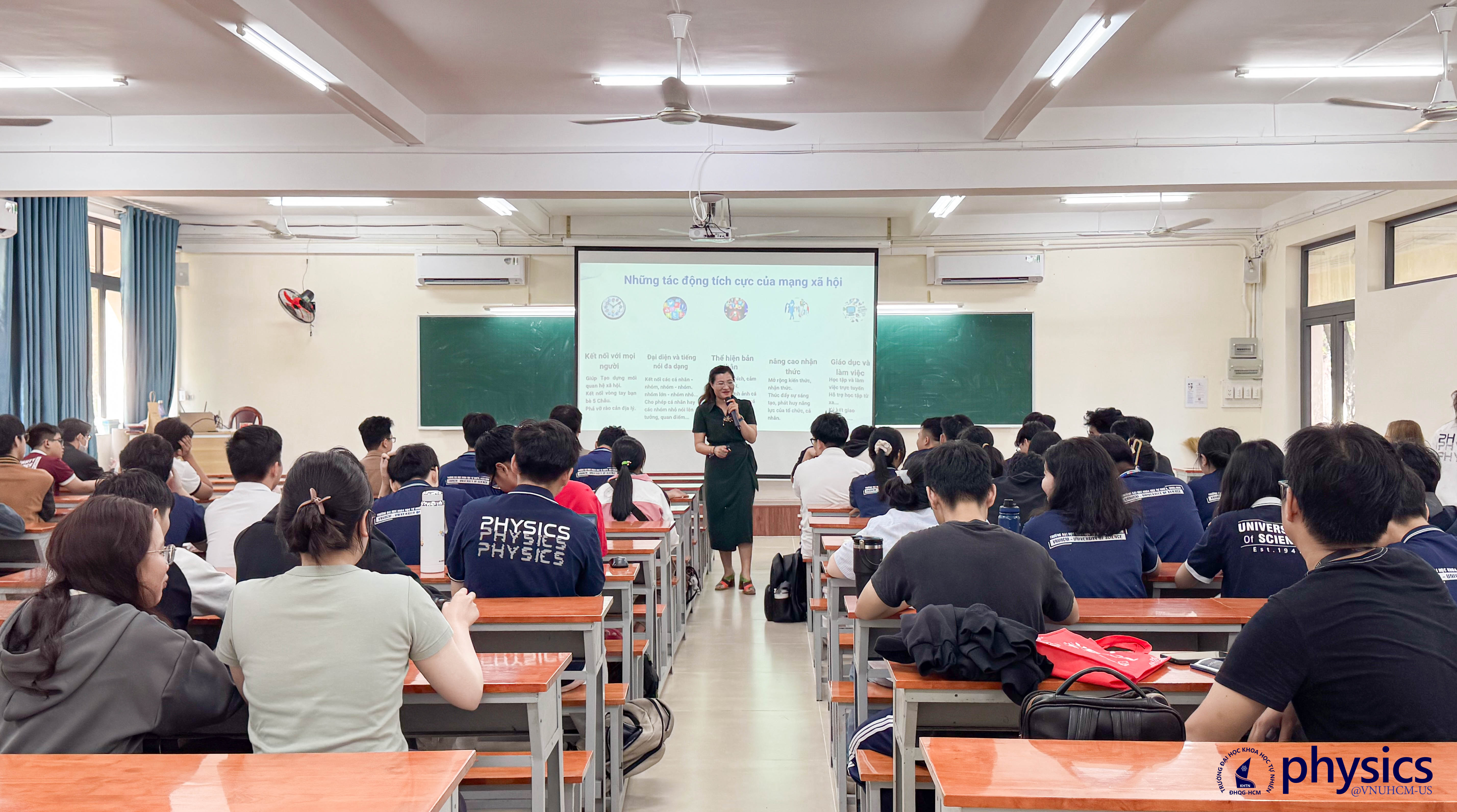 Seminar “Truyền thông xã hội – cơ hội và thách thức sức khỏe tinh thần của giới trẻ” – lan tỏa thông điệp sống cân bằng trong kỷ nguyên số