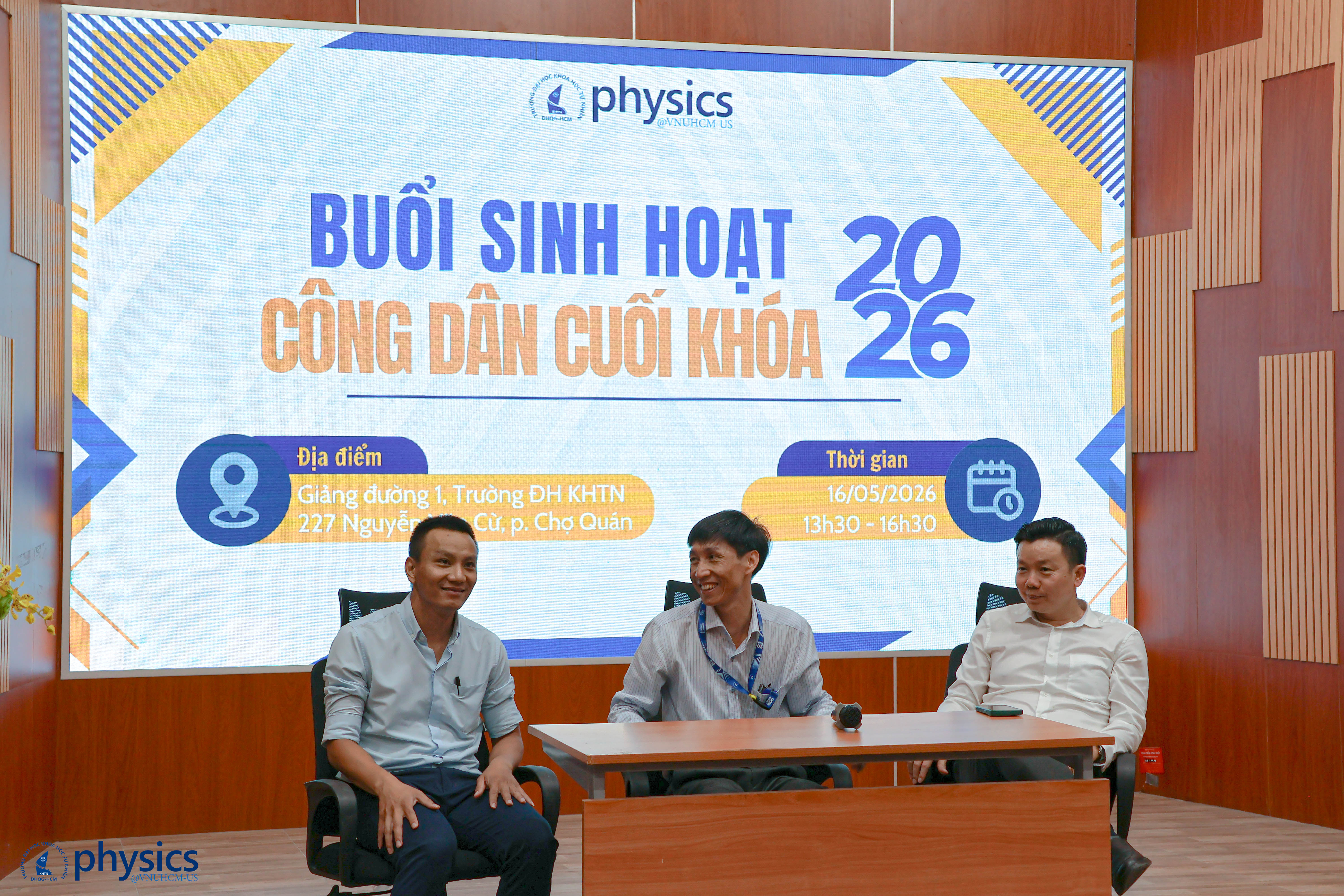 Khoa Vật lý – Vật lý kỹ thuật tổ chức chương trình sinh hoạt công dân cuối khóa dành cho sinh viên khóa 2022