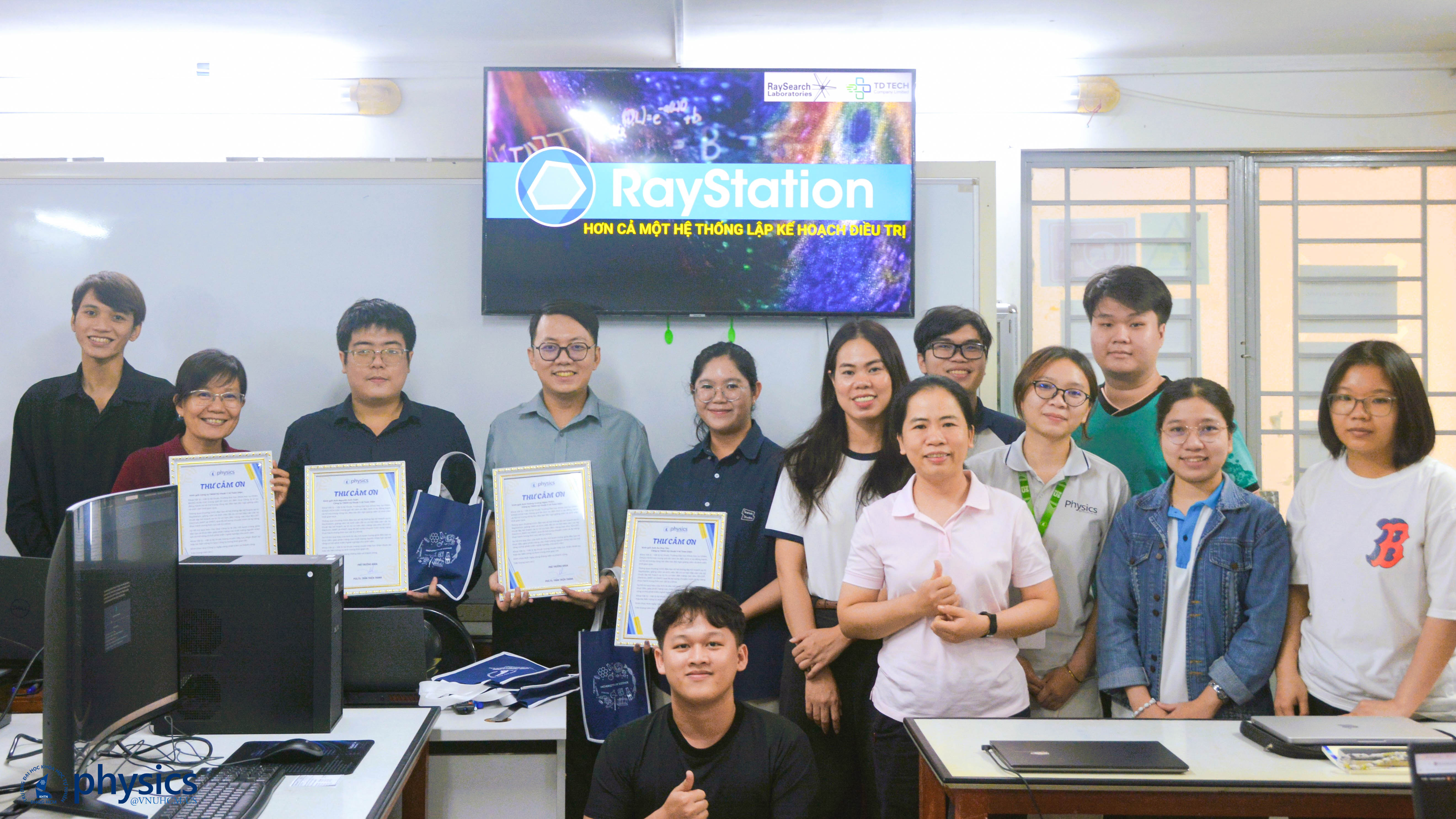 Chương trình đào tạo về hệ thống RayStation tại khoa Vật lý - Vật lỹ kỹ thuật
